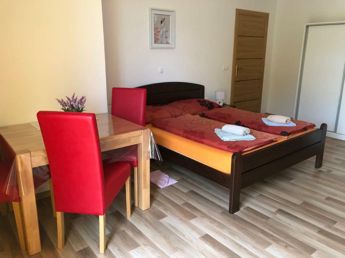 Apartment & Rooms Thomas Korenica Luaran gambar