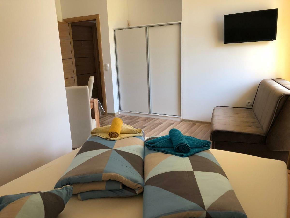 Apartment & Rooms Thomas Korenica Luaran gambar