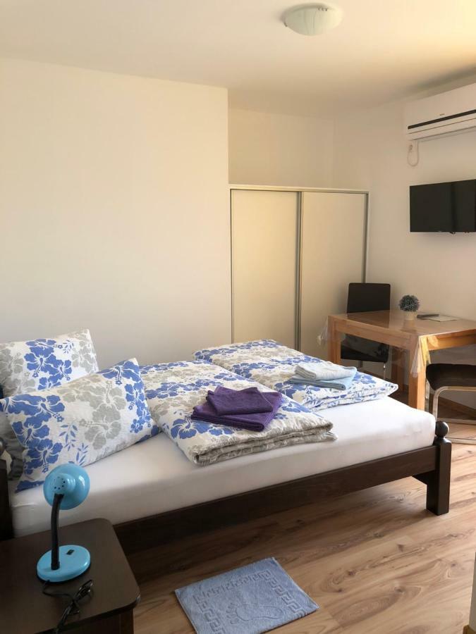 Apartment & Rooms Thomas Korenica Luaran gambar