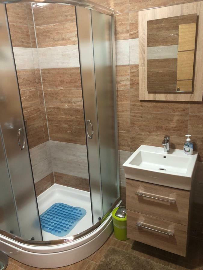 Apartment & Rooms Thomas Korenica Luaran gambar